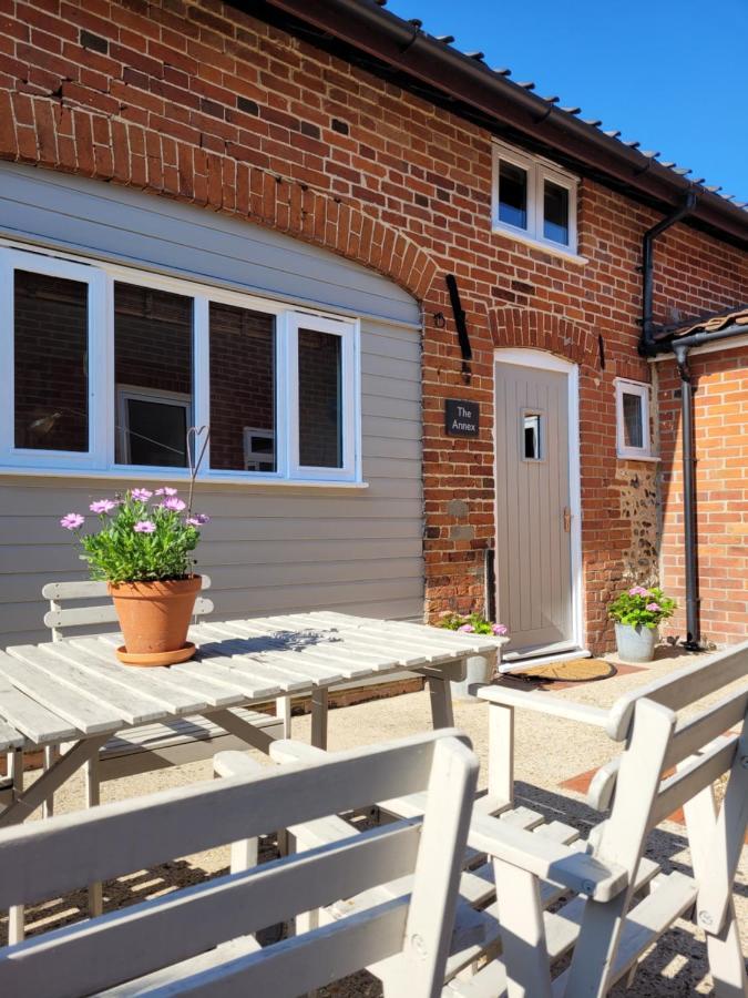 Entire 2 Bed Coach House In Peaceful Norfolk Village Pulham Exterior foto