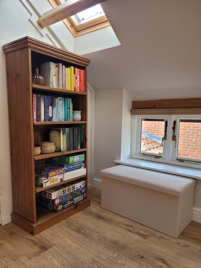 Entire 2 Bed Coach House In Peaceful Norfolk Village Pulham Exterior foto